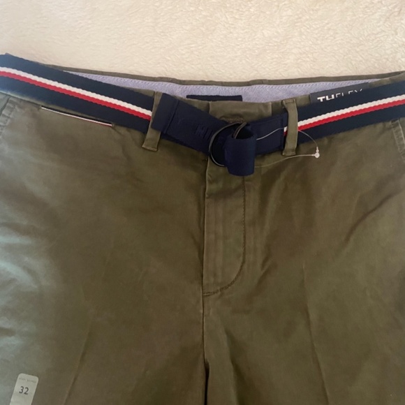 Tommy Hilfiger Belted Shorts - Picture 5 of 9